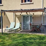 De L'akwaba Hebergements T2 Et T3 Et 1 A La Nuitee *