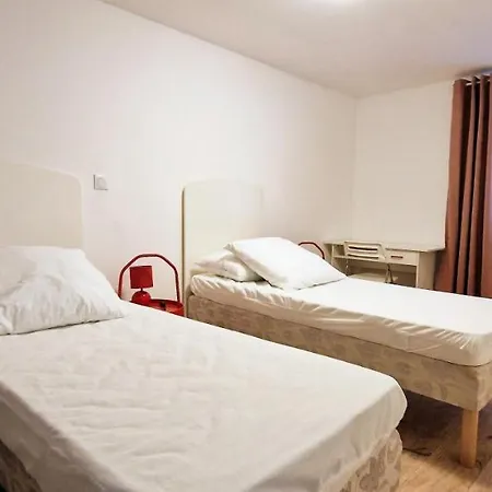 Apartment De L'akwaba Hebergements T2 Et T3 Et 1 A La Nuitee
