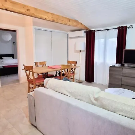 De L'akwaba Hebergements T2 Et T3 Et 1 A La Nuitee Buzet-sur-Baise