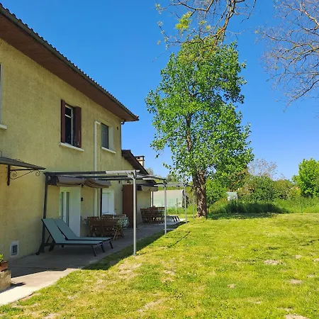 Apartmán De L'akwaba Et A La Nuitee Buzet-sur-Baise