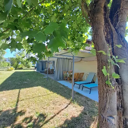 De L'akwaba Hebergements T2 Et T3 Et 1 A La Nuitee Apartment