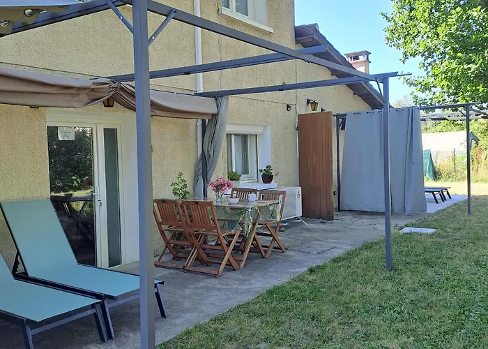 De L'akwaba Hébergements T2 Et T3 Et 1 à La Nuitée Buzet-sur-Baise